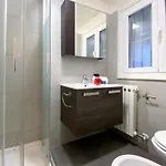 Alessandro 82 - Immobili E Soluzioni Rent