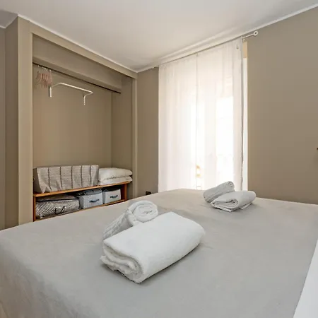 Alessandro 82 - Immobili E Soluzioni Rent *