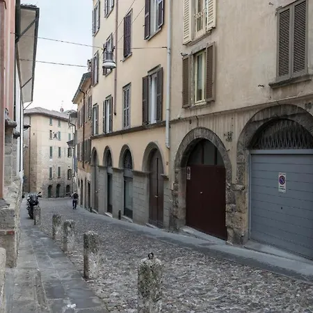 Alessandro 82 - Immobili E Soluzioni Rent * Bergamo